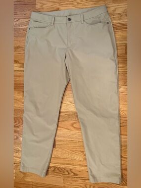 Lululemon ABC Classic-Fit Men’s Pant Size 35 Warpstreme